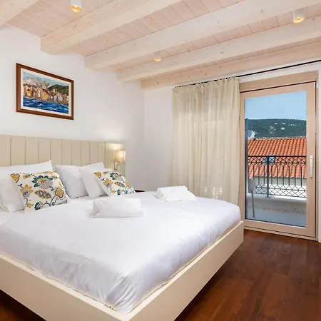 Casa de hóspedes Iris 2 3*