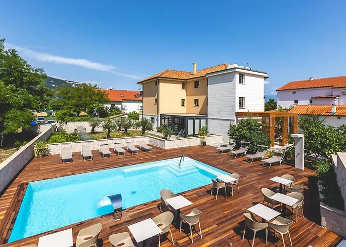 Gostinjska kuća Iris 2 3*